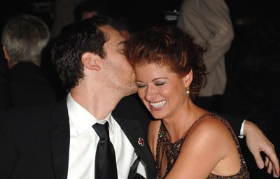 Debra Messing photo
