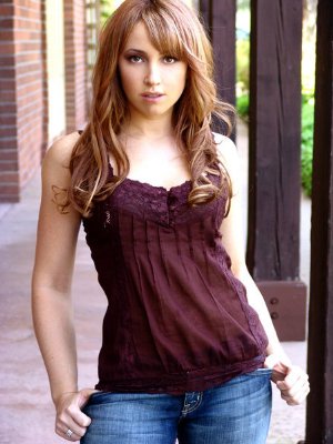 Jennifer Tisdale photo