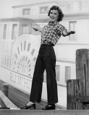 Debbie Reynolds photo