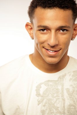 Khleo Thomas photo