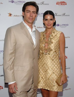 Angie Harmon photo