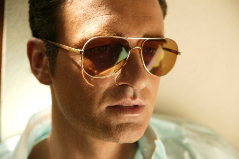 Julian McMahon photo