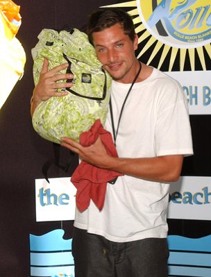 Simon Rex photo