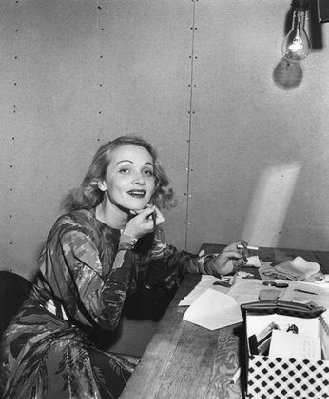 Marlene Dietrich photo