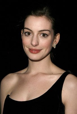 Anne Hathaway photo