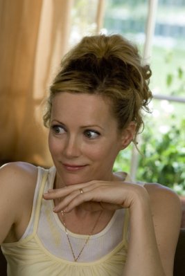 Leslie Mann photo