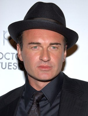 Julian McMahon photo