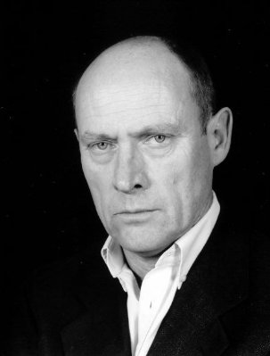 Patrick Malahide photo