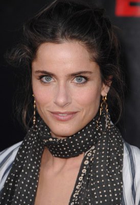 Amanda Peet photo