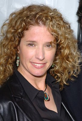 Nancy Travis photo