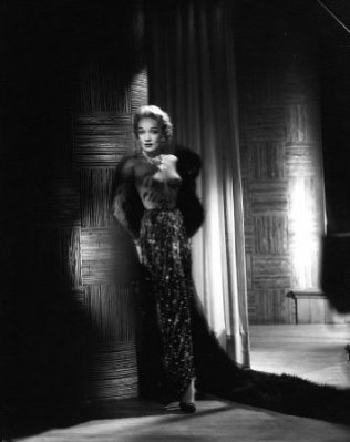 Marlene Dietrich photo