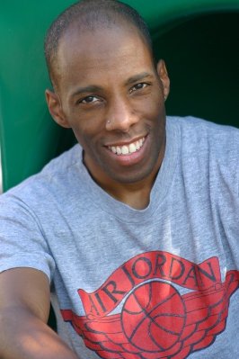 Suli McCullough photo