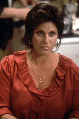 Lainie Kazan photo