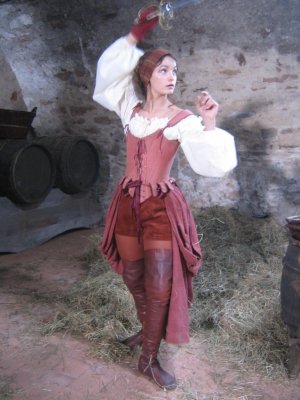 Esther Nubiola photo