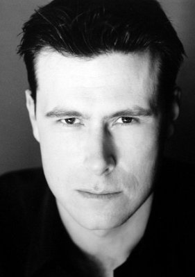 Dean McDermott photo